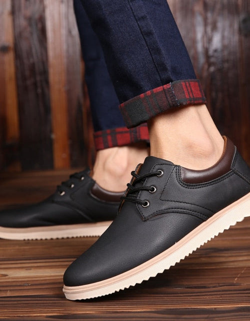 Load image into Gallery viewer, Mens Casual Flat Oxford Sneakers
